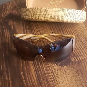 MAUI JIM POLARIZED GLASSES